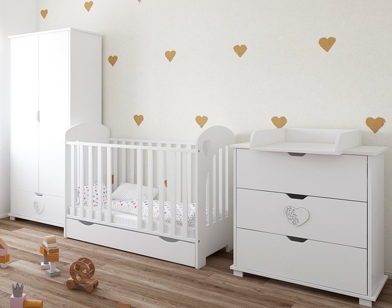 Pinewood Heart pokój dziecięcy ( łóżeczko z szufladą 120x60 + komoda z przewijakiem + szafa )